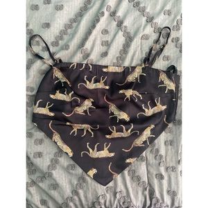 Bandana style top. Silk like material